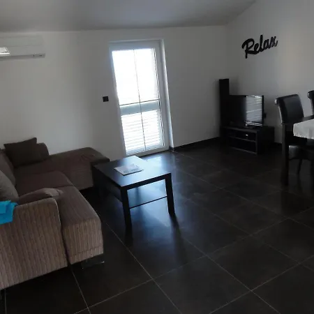 Apartment - Bono Omisalj