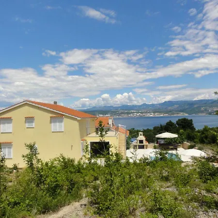 - Bono Apartment *